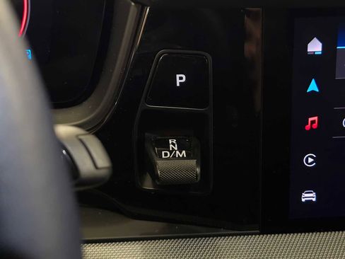 Used 2024 Porsche Cayenne image 38