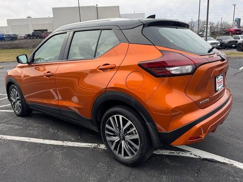 Used 2023 Nissan Kicks SV image 5