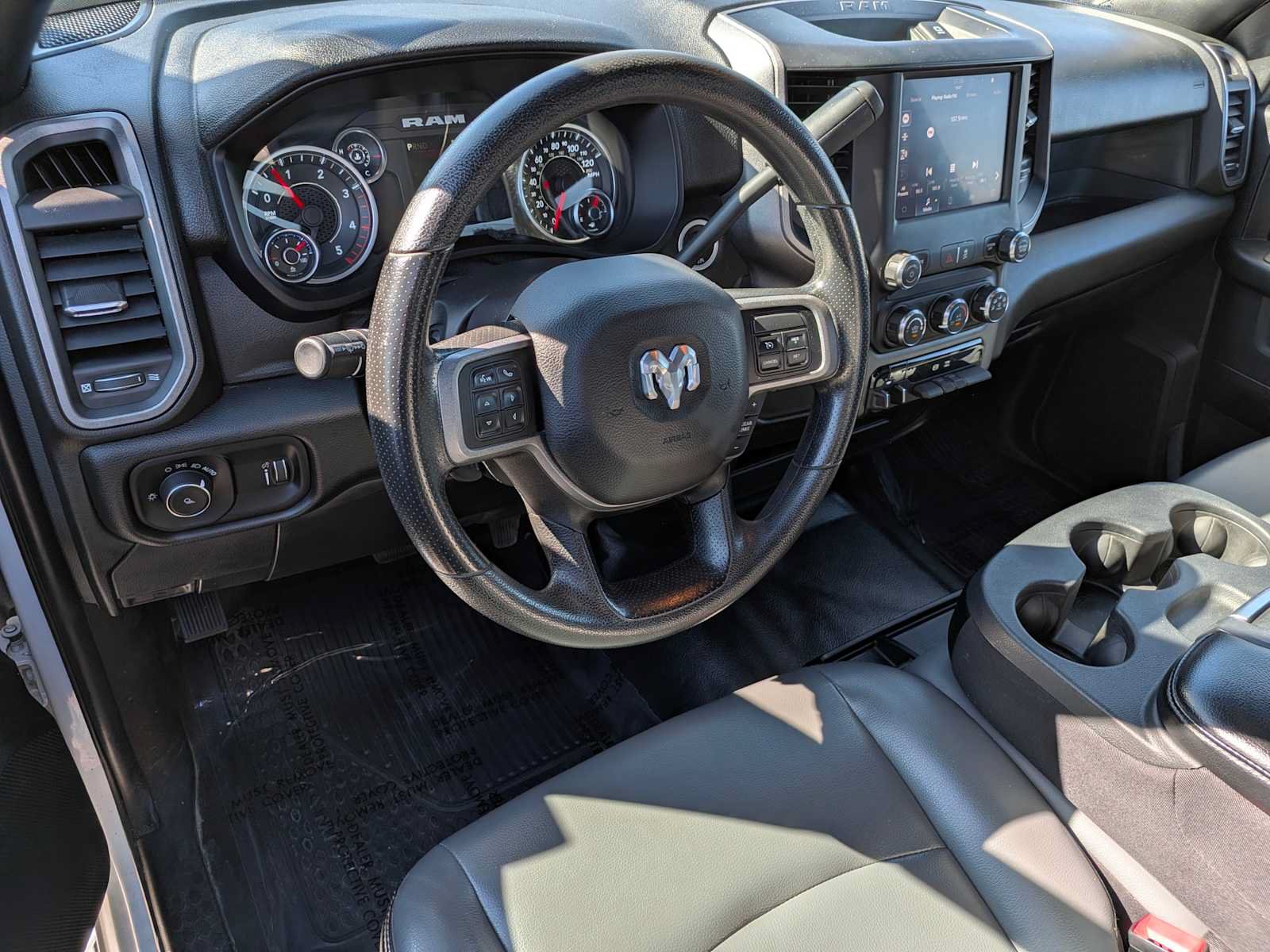 Used 2022 RAM 3500 Tradesman w/ Chrome Appearance Group AWD/4WD image 2