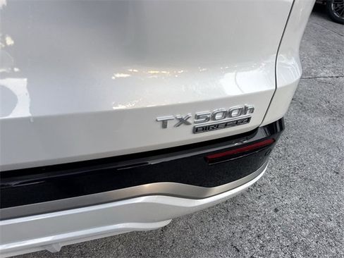 Certified 2026 Lexus TX 500h AWD w/ Technology Package image 26