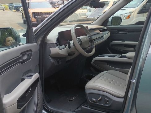 Certified 2024 Kia EV9 Wind AWD/4WD image 18