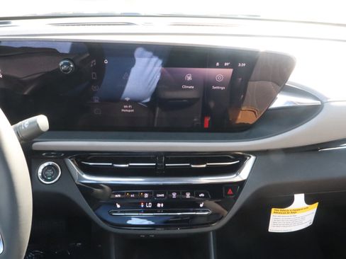 New 2025 Buick Envista Avenir image 14