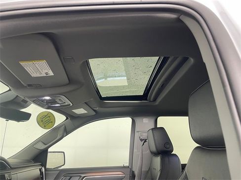 New 2026 GMC Sierra 1500 Denali w/ Denali Reserve Package image 13