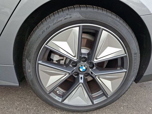 Used 2025 BMW i4 xDrive40i w/ Premium Package AWD/4WD image 7