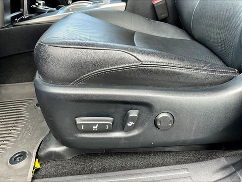 Used 2022 Toyota 4Runner Limited AWD/4WD image 38