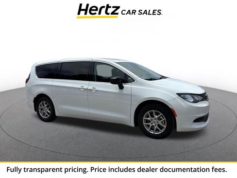 Used 2024 Chrysler Voyager LX FWD image 1