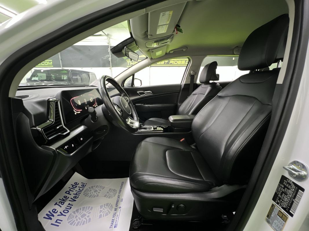 Used 2023 Kia Sportage EX FWD image 17