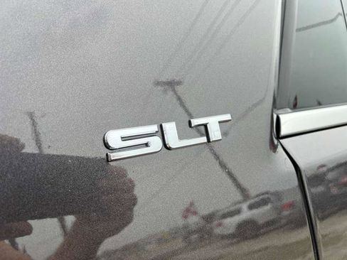 Used 2014 GMC Acadia SLT image 11