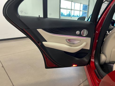 Used 2020 Mercedes-Benz E 350 4MATIC Sedan w/ Parking Assistance Package image 32