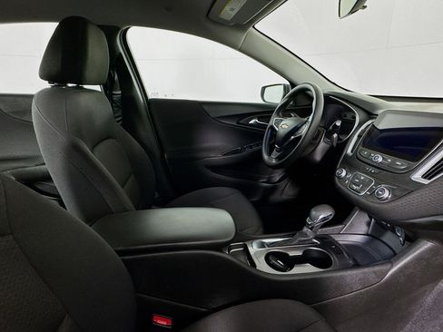 Used 2021 Chevrolet Malibu LS image 28