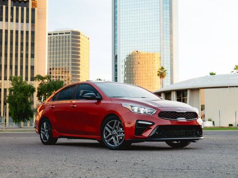 Used 2021 Kia Forte GT-Line w/ GT-Line Premium Package image 5