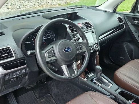 Used 2018 Subaru Forester 2.5i Touring w/ Popular Package #2 AWD/4WD image 9