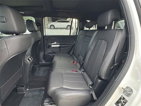 New 2026 Mercedes-Benz GLB 250 image 12