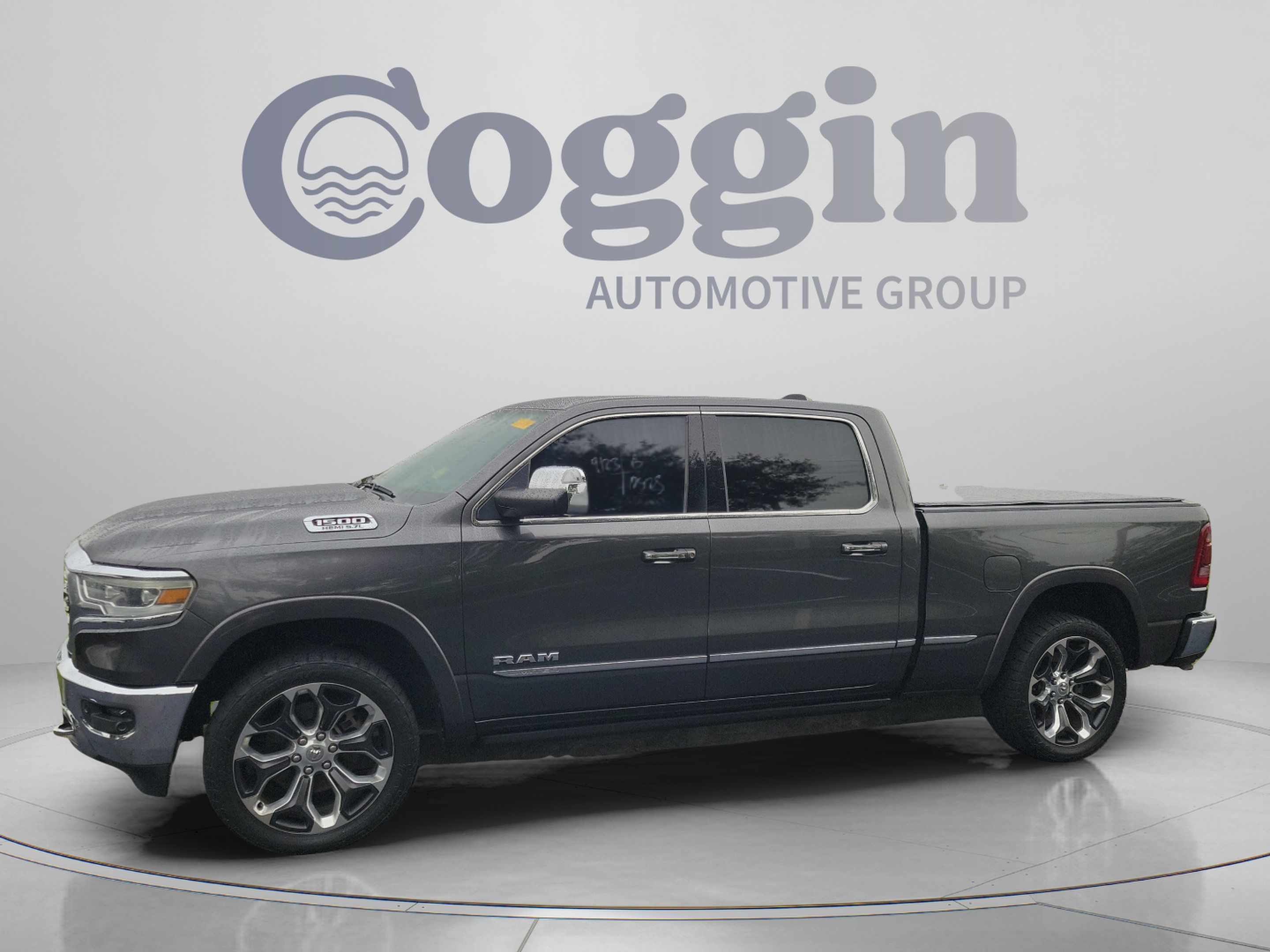 Used 2019 RAM 1500 Limited AWD/4WD image 3