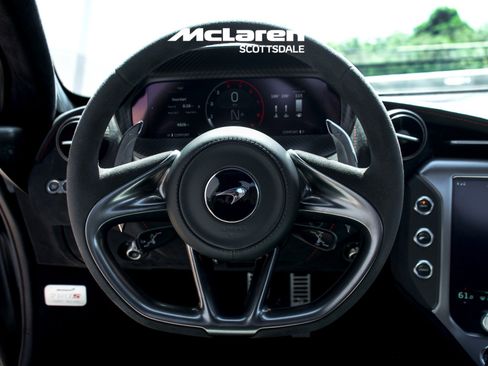 Used 2024 McLaren 750S Spider image 25