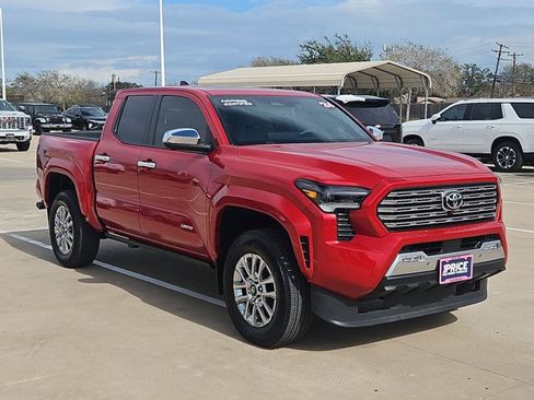 Used 2024 Toyota Tacoma Limited w/ Limited Package (LT) image 3