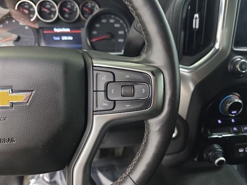 Used 2021 Chevrolet Silverado 1500 LT AWD/4WD image 18