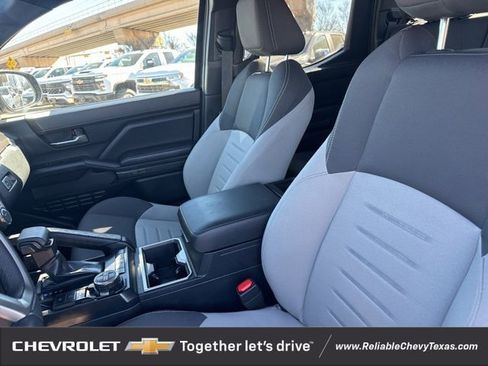 Used 2025 Toyota Tacoma SR5 image 11