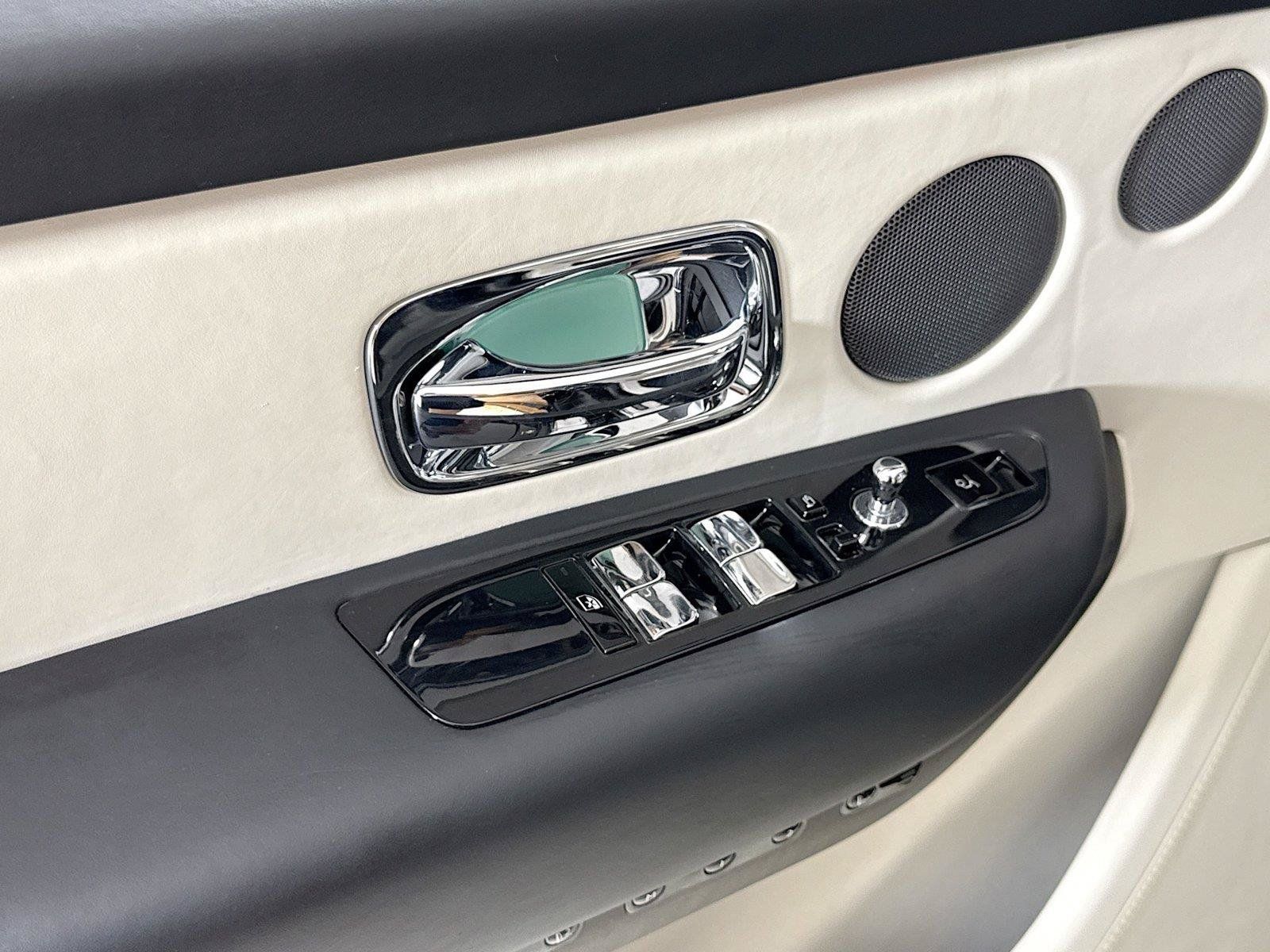 Used 2021 Rolls-Royce Cullinan AWD/4WD image 15