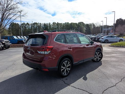 Used 2019 Subaru Forester Limited image 5