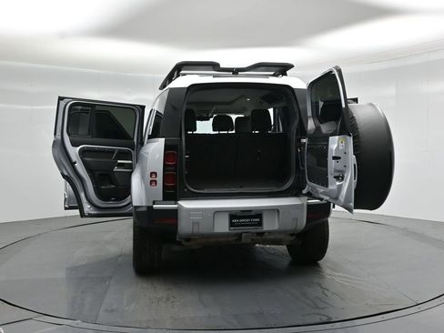 Used 2024 Land Rover Defender 110 S AWD/4WD image 33