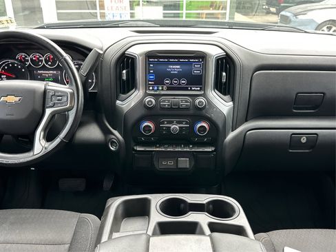 Used 2021 Chevrolet Silverado 1500 LT w/ Bed Protection Package image 17