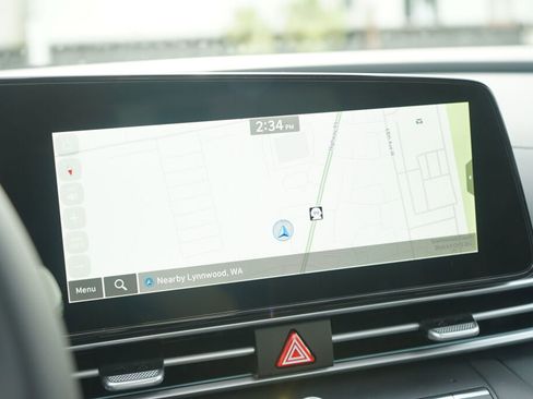 New 2025 Hyundai Elantra SEL image 12