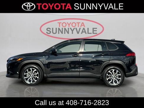 Used 2023 Toyota Corolla Cross AWD Hybrid image 7