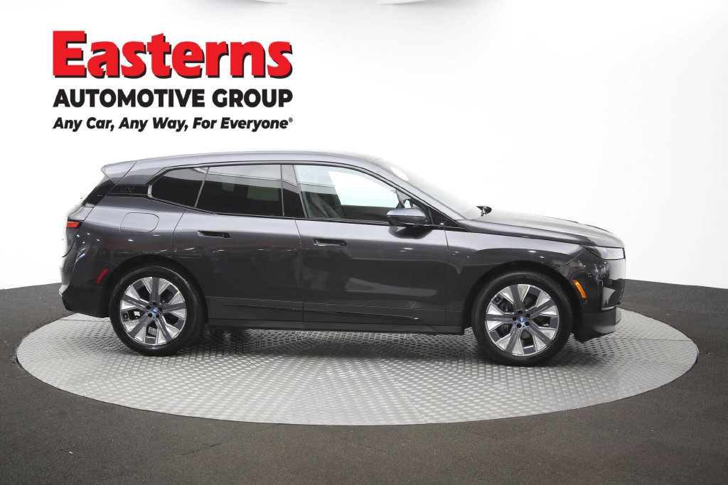 Used 2024 BMW iX xDrive50 AWD/4WD image 46