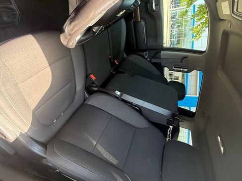 Used 2022 Chevrolet Silverado 1500 LT AWD/4WD image 21
