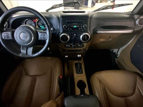 Used 2016 Jeep Wrangler Rubicon w/ Dual Top Group image 15