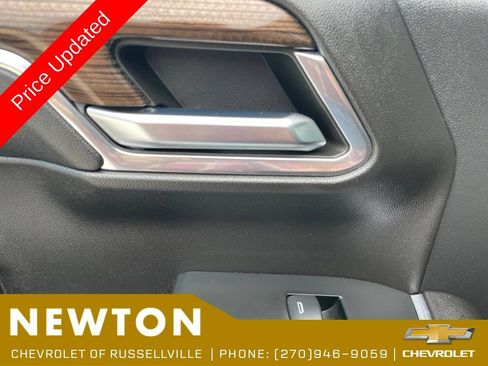 Used 2024 Chevrolet Silverado 1500 LT AWD/4WD image 37