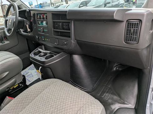 New 2025 Chevrolet Express 3500 w/ Driver Convenience Package image 25