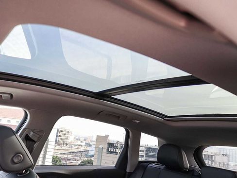 Used 2025 Audi Q6 e-tron Premium w/ Convenience Package image 33