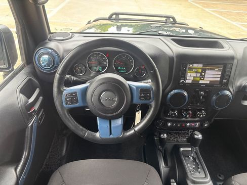 Used 2016 Jeep Wrangler Unlimited Sport AWD/4WD image 10