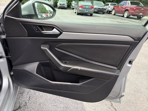 Used 2019 Volkswagen Jetta S w/ Driver Assistance Package FWD image 21