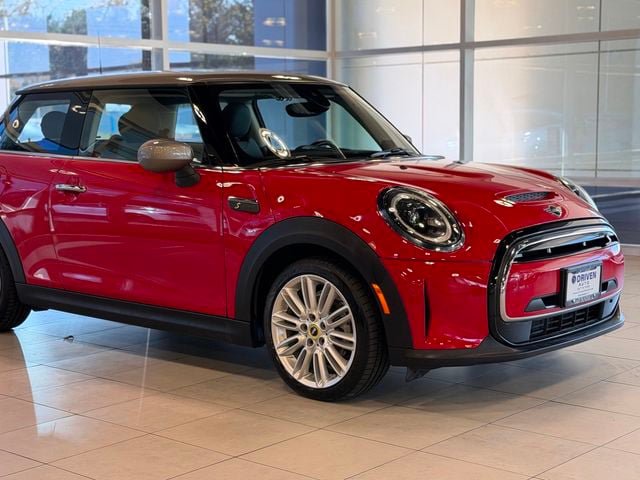 Used 2024 MINI Cooper SE FWD image 5