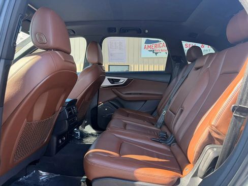 Used 2019 Audi Q7 2.0T Premium Plus w/ Premium Plus Package AWD/4WD image 17