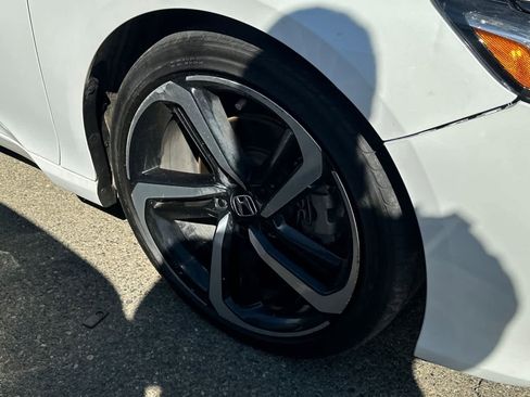 Used 2019 Honda Accord Sport image 15