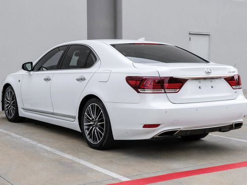 Used 2014 Lexus LS 460 AWD w/ F Sport Package image 16