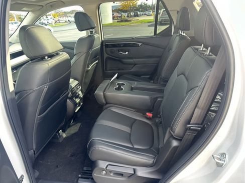 New 2025 Honda Pilot Touring image 47