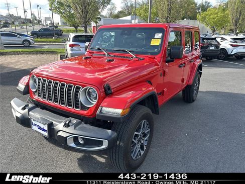 Used 2025 Jeep Wrangler Sahara image 1
