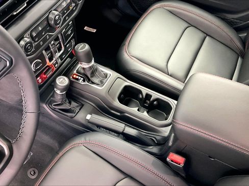 New 2026 Jeep Gladiator Rubicon AWD/4WD image 8