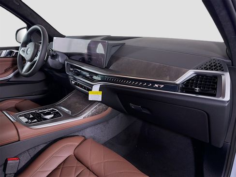 New 2026 BMW X7 xDrive40i w/ Executive Package image 33