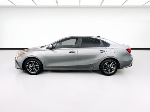 Used 2023 Kia Forte LXS FWD image 21