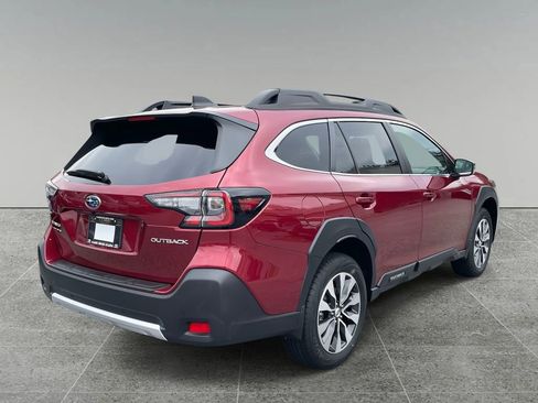 Certified 2025 Subaru Outback Limited image 5