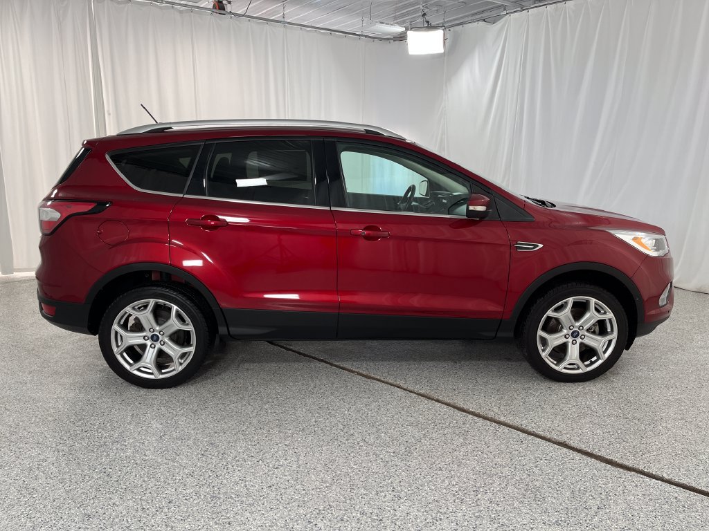 Used 2018 Ford Escape Titanium w/ Ford Safe & Smart Package AWD/4WD image 14