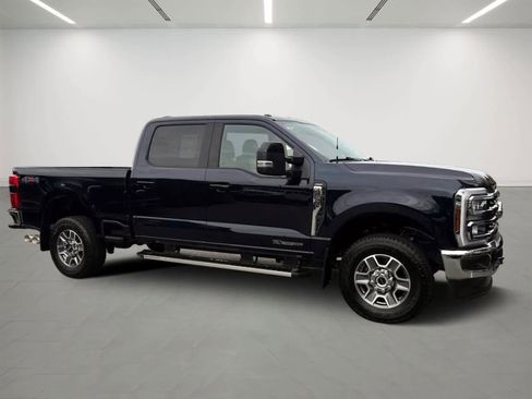 Used 2025 Ford F250 Lariat image 6