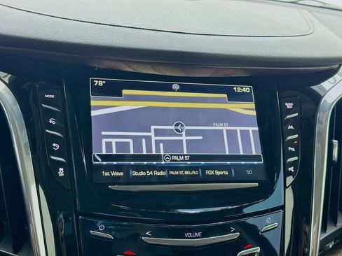 Used 2017 Cadillac Escalade Premium Luxury AWD/4WD image 9