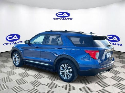 Used 2021 Ford Explorer XLT w/ Equipment Group 202A image 6
